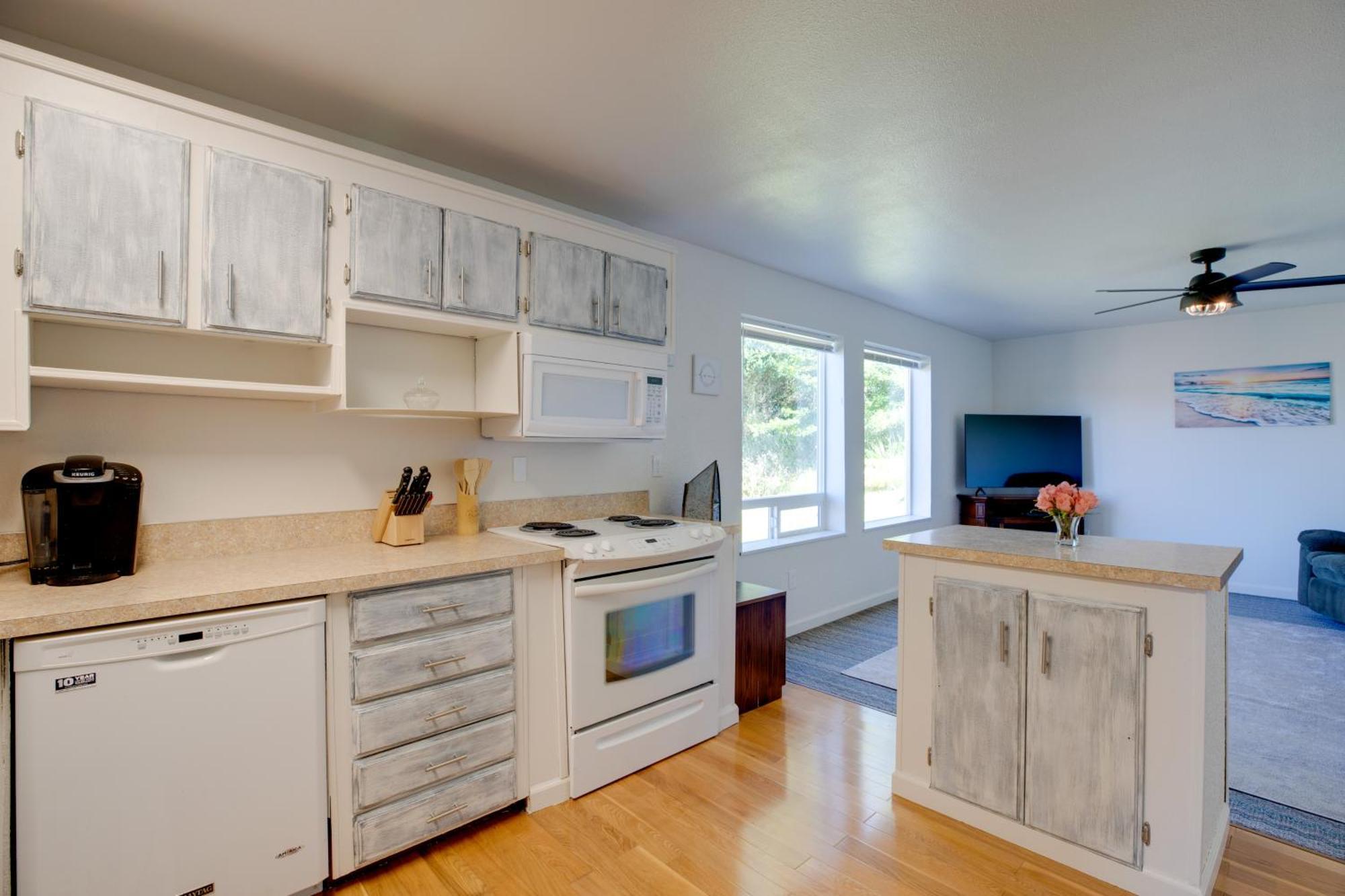 Bay City Vacation Rental Escape About 5 Mi To Marina! Exterior photo